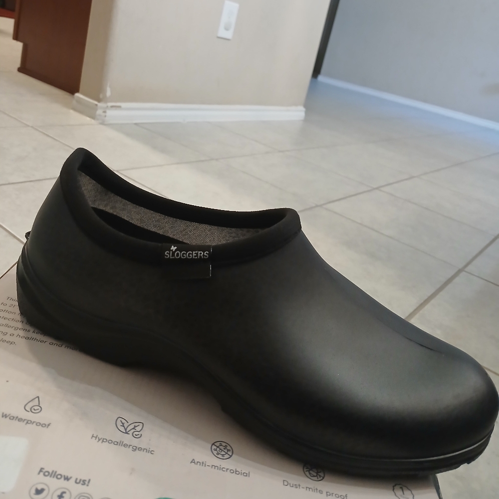 Sloggers Men's & Women's Black Waterproof Shoes M 9, W 11